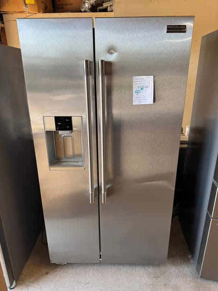 Frigidaire PRSC2222AF Refrigerator